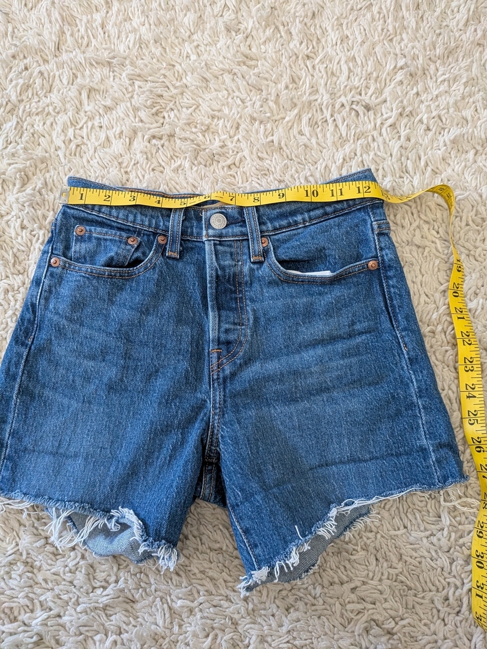 Levi's Big E Wedgie Classic High-Rise Raw-Hem Cutoff Denim Shorts - Picture 9 of 11